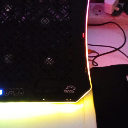 خنک کننده لبتاب بهمراه موس باشارژر15وات ویک موس پد