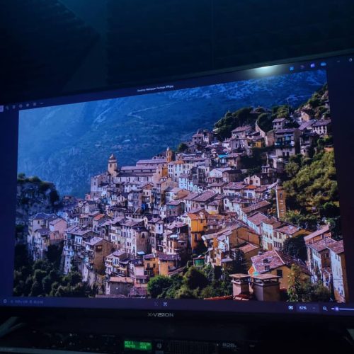 42اینچ xvision
