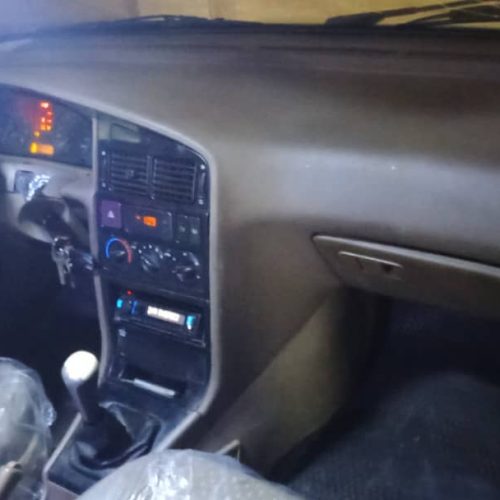 کارکرد کیلومتر قربونت بزن ۲۱ هزار کیلومتر  وضعیت بدنه بزن بدون خط و خش  گیربکس هم دنده‌ای