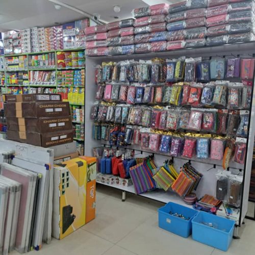 فرصت سرمایه‌گذاری در یک فروشگاه بزرگ و پرفروش