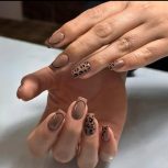 خدمات تخصصی ناخن