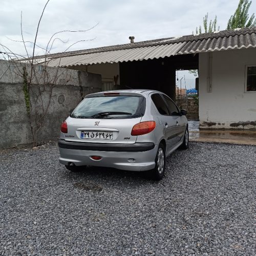 پژو 206 بی رنگ