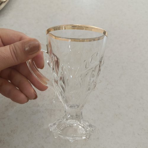 استکان دورطلایی پایه دار