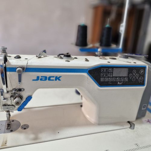 3 عدد چرخ خیاطی در حد نو