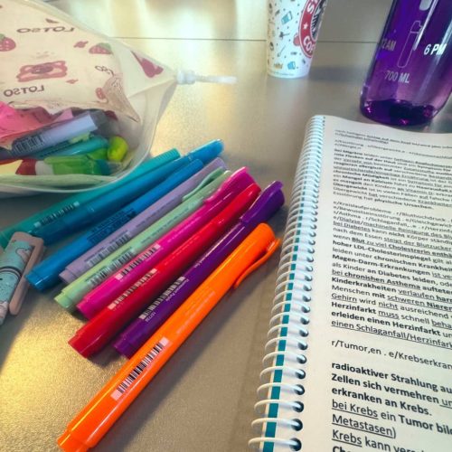 آموزش آداب معاشرت و شیوه ی برخورد با مهمان در هتل و رستوران