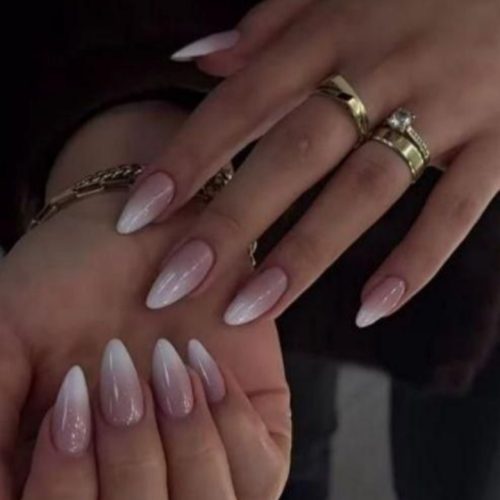 آموزش و خدمات کاشت ناخن در مشهد