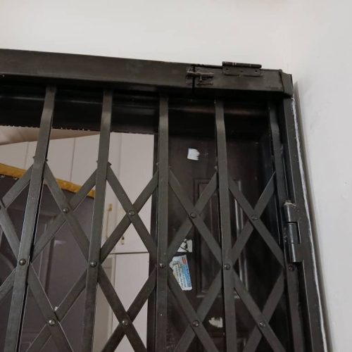 فروش حفاظ درب آپارتمان