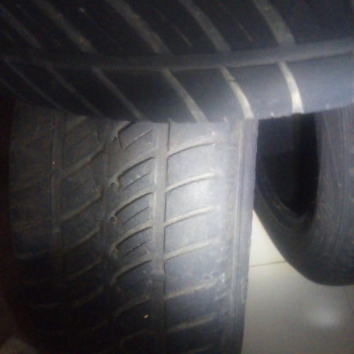 4حلقه لاستیک یزدتایر70 %195 /60 /15