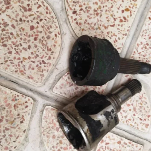 لوازم استوک پراید کمک وفنر جعبه فرمان چراغ جلو وعقب سنسور کیلومتر وسک دس و….غیره