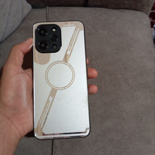 گوشی در حد نو هست