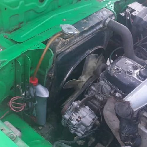 مزدا. 1600 ایسوزو تویوتا