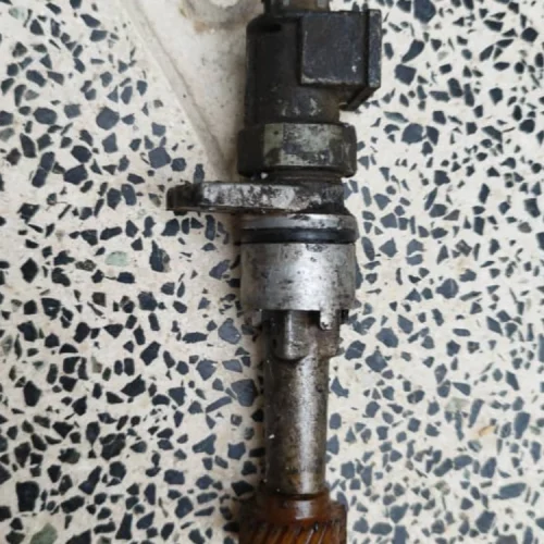 لوازم استوک پراید کمک وفنر جعبه فرمان چراغ جلو وعقب سنسور کیلومتر وسک دس و….غیره