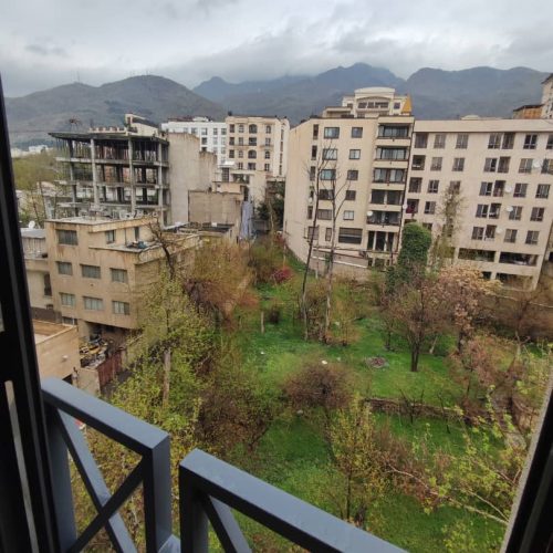 90 متر دوخوابه نیاوران