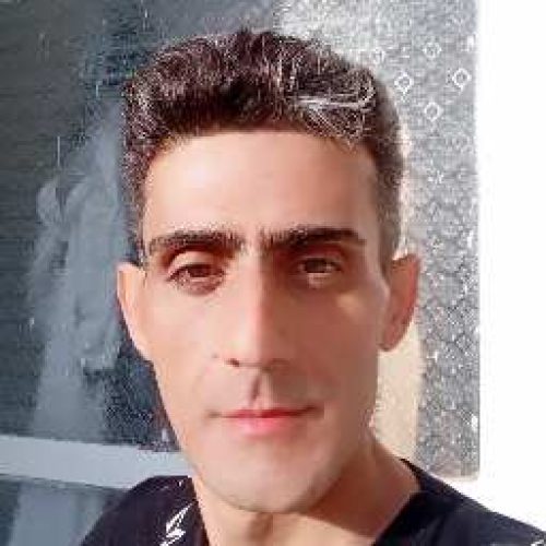 تکنسین برق صنعتی وتعمیرنگهداری برق کارخانجات ومتولد1360متاهل بادوفرزند ومتولدوساکن اسلامشهردارای 4دیپلم فنی الکترونیک و گواهینامه کارورزی بادوازده سال سابقه اجرایی در تعمیر نگهداری ورفع عیب دستگاههاوتاسیسات برقی کارخانجات