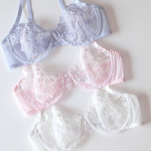 لباس زیر زنانه