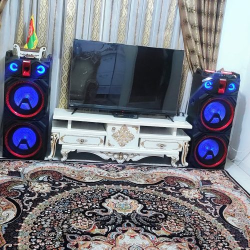 مبل هفت نفره با 3تا میز عسلی یه ال سیدی 50 ایج جی پلاس اونم درحد واقعا نو