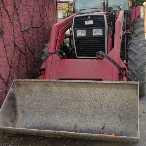 تراکتور 475کابین دار کارخونه