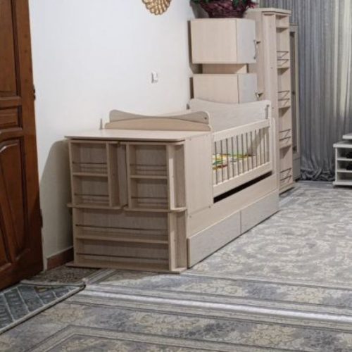 تخت کودک و کمد