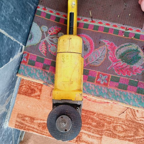 سنگ فیرز بزرگ دیوالت .وترازلیزری مارک دیوالت