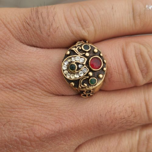 فروش انگشتر قدیمی و خیلی زیبا