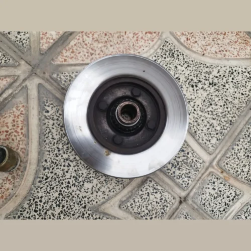 لوازم استوک پراید کمک وفنر جعبه فرمان چراغ جلو وعقب سنسور کیلومتر وسک دس و….غیره