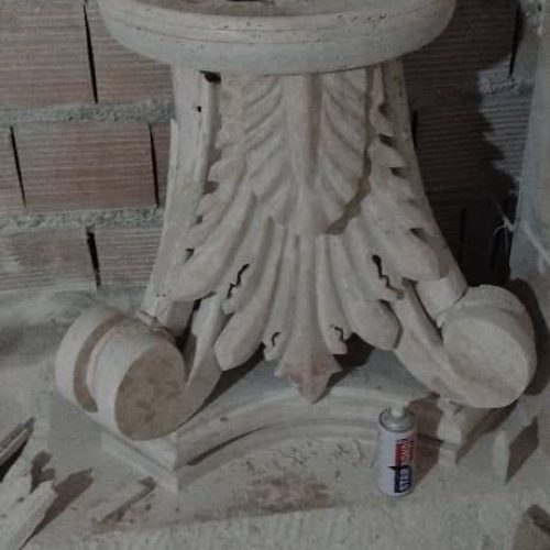 سنگ کار طرح و ابزار { نماهای رومی } هستم .