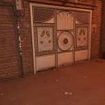 درب باغ و پارکینگ