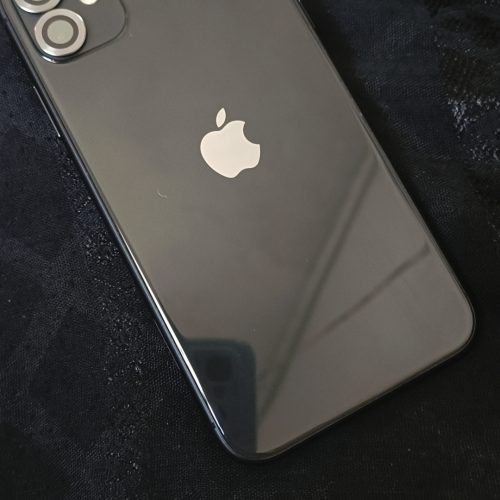 آیفون11za (ریجستر شده و بدون هیچ گونه مشکل نرم افزاری)