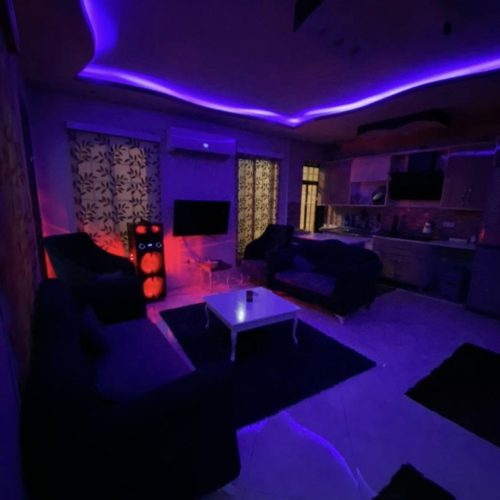 اجاره سالانه باغ استخر ابگرم