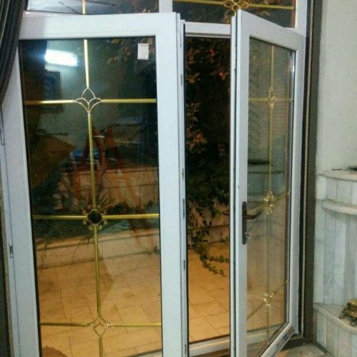 خدمات فروش و نصب و تعمیر انواع درب و پنجره دوجداره