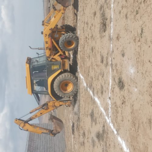 پی کنی استخر چاله درخت با بیل بکهو لودر