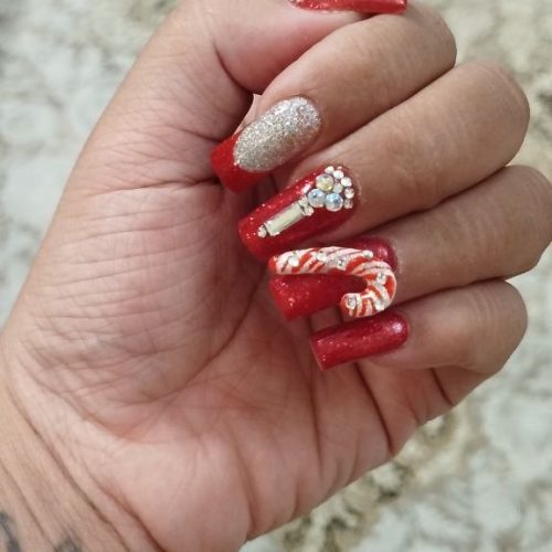 کاشت‌ناخن‌‌،زیبایی‌دستان‌تان‌را‌به‌ما‌بسپارید