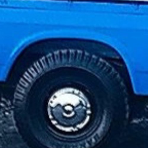 یک جفت رینگ و لاستیک نیسان گل عقب درحد 70 درصد