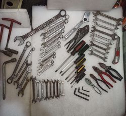 آچار و ابزار یراق آلات