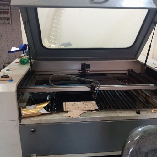 دستگاه لیزر  90 در 130