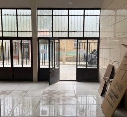 مغازه تجاری