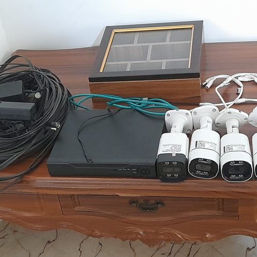 فروش فوری 4دوربین دید درشب با ی دوربین مخفی