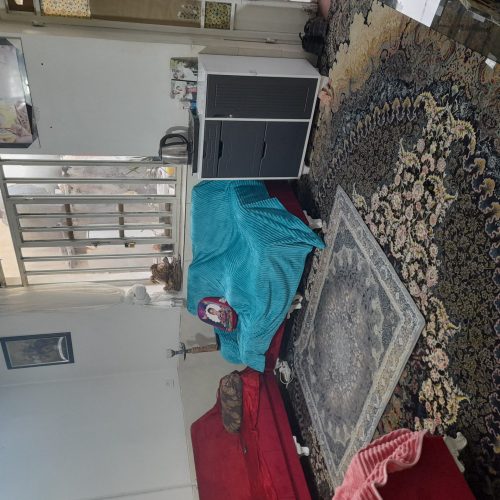 به پولش احتیاج دارم  واگنه خونه خیلی خوبیه