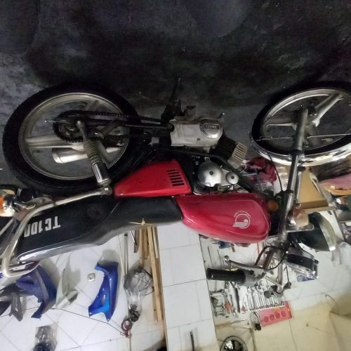 موتور 100سی سی شرکت تندر سیکلت