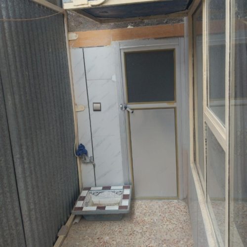 خانه دو طبقه که طبقه همکف اجاره داده میشود