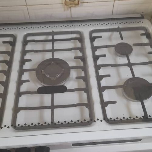 فرش 12متری دارم دست دوم لباس شوای وچاق کاز