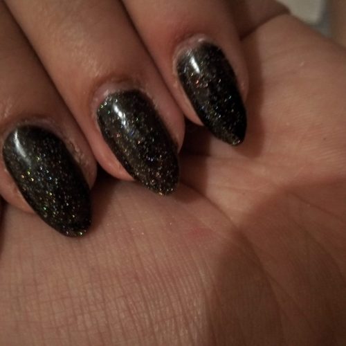 مدل برای کاشت ناخن