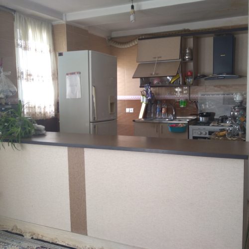 اپارتمان طبقه دوم بسیار نورگیر