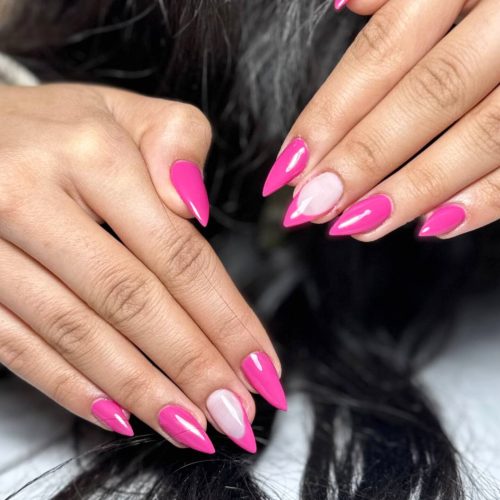 میتونی با500تومن ناخن هاتو کاشت کنی و350 تومن ترمیم