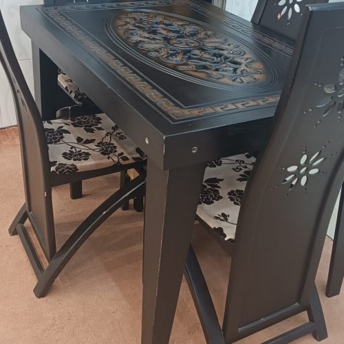 میز نهارخوری