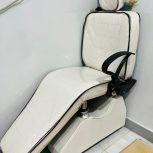 صندلی آرایشگاه کاملا سالم