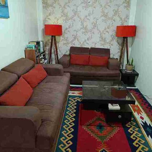 مبل 5 نفره ، میز و عسلی ، فرش 6 متری ، آباژور