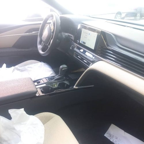 تویوتا کمریLE مدل 2025 ژاپن پلاک