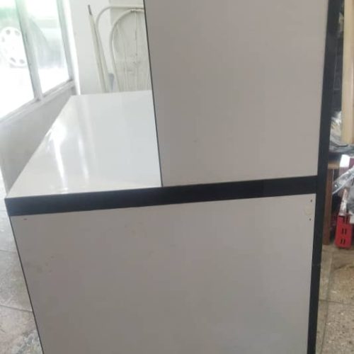 میز واسه لپ تاپ طول 175 عرض 50
