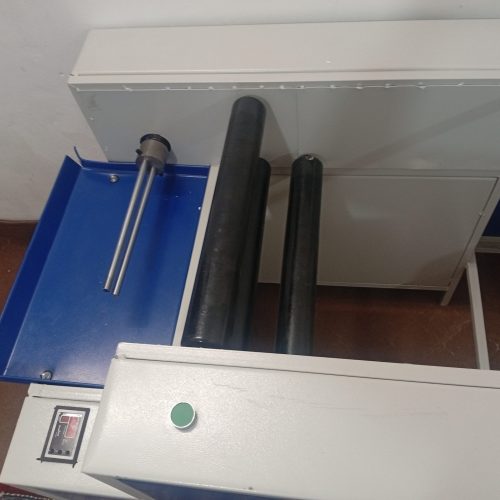 فروش دستگاه رول سفره یکبار مصرف وزباله